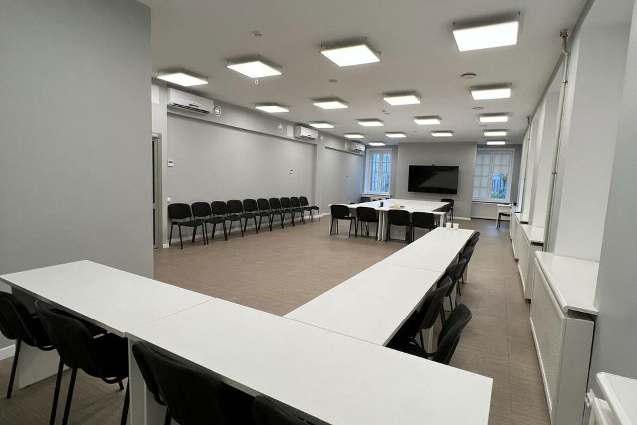 Арендовать Светлый лекционный зал