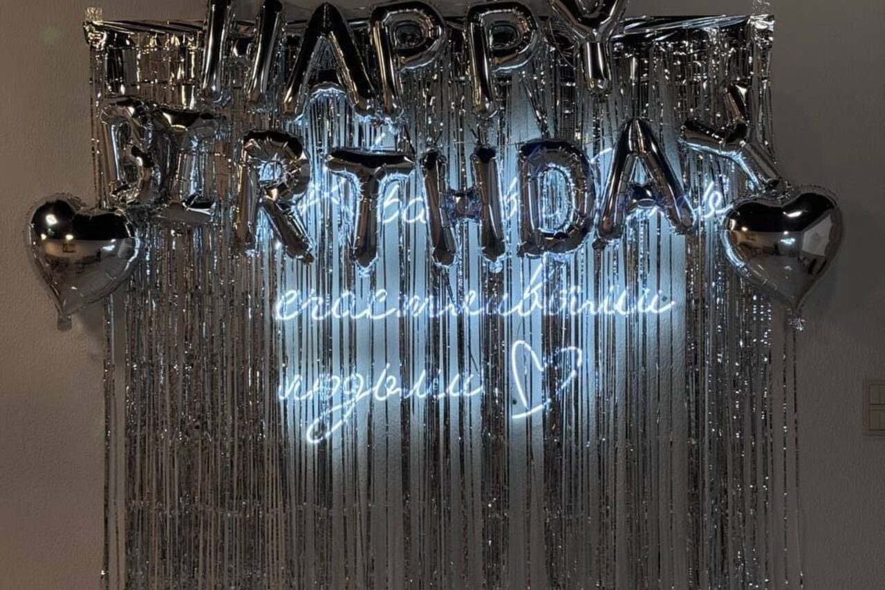 Арендовать Classic. Элегантный лофт в классическом стиле с диско‑шаром 