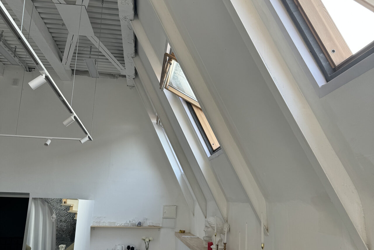 Арендовать Арт-лофт на мансардном этаже