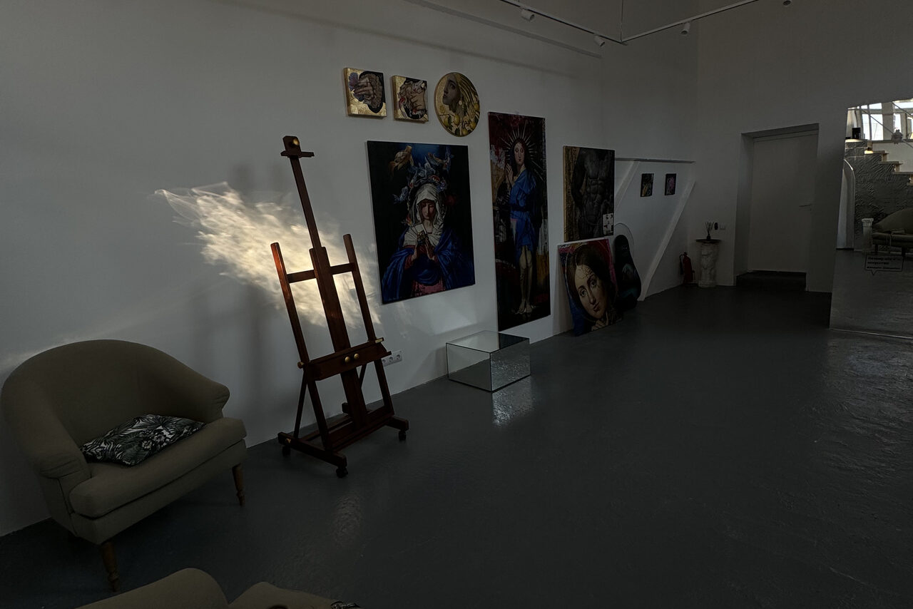 Арендовать Арт-лофт на мансардном этаже