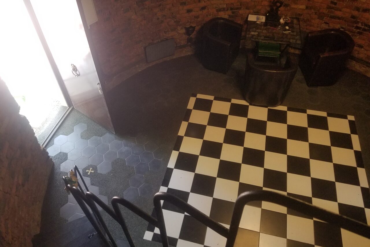 Арендовать Средневековый замок рядом с поселком Лисий Нос