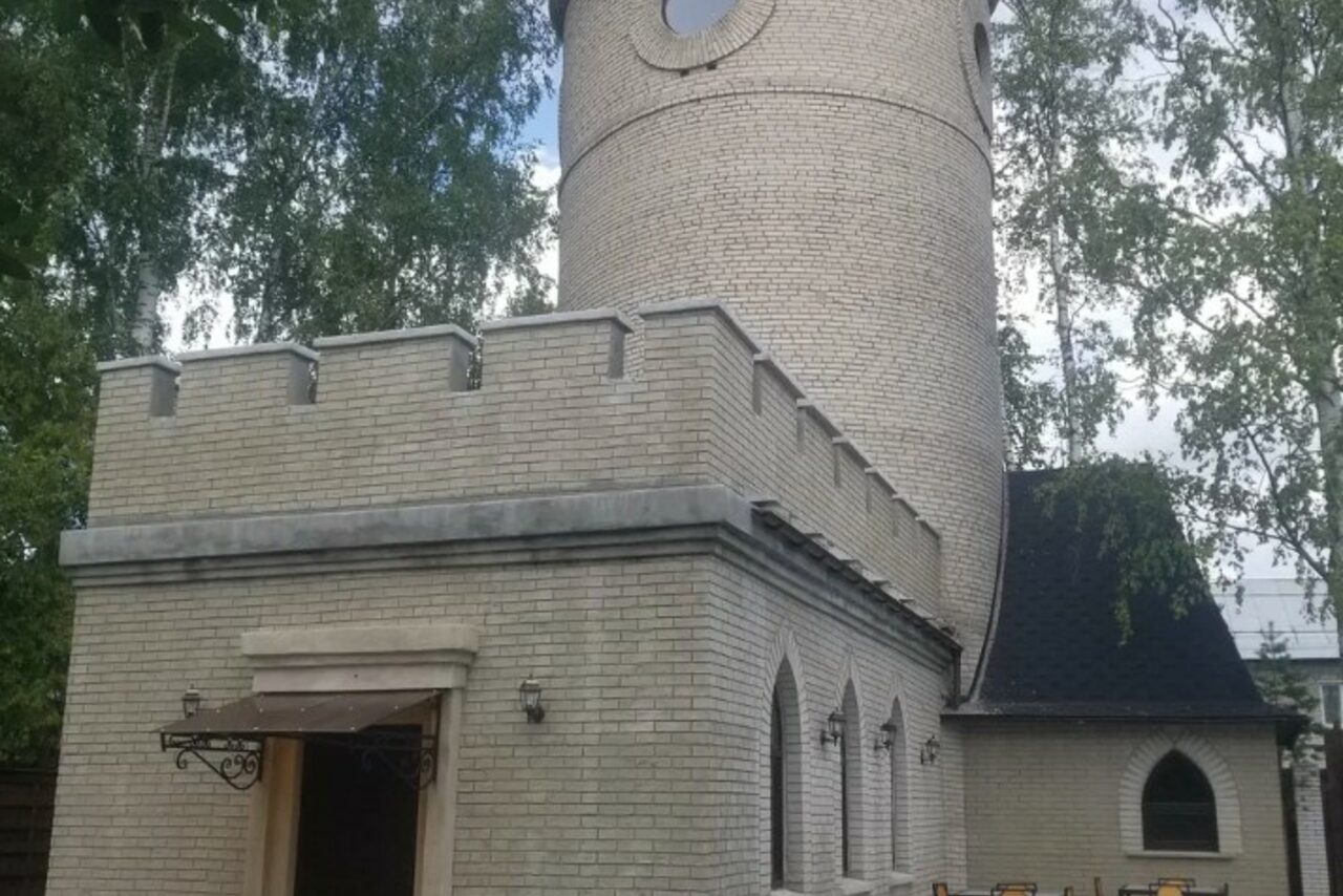 Арендовать Средневековый замок рядом с поселком Лисий Нос