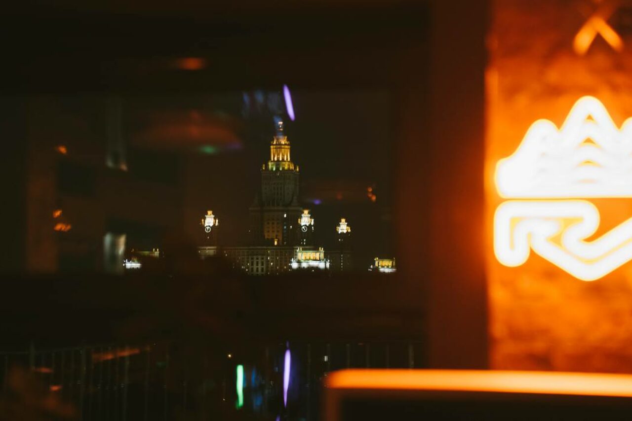 Арендовать Просторная крыша студии