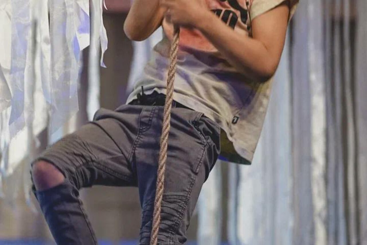 Арендовать Лес. Двухъярусное арт-пространство с верандой