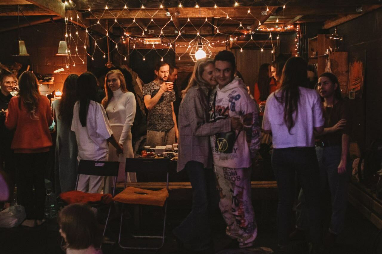 Арендовать Лес. Двухъярусное арт-пространство с верандой