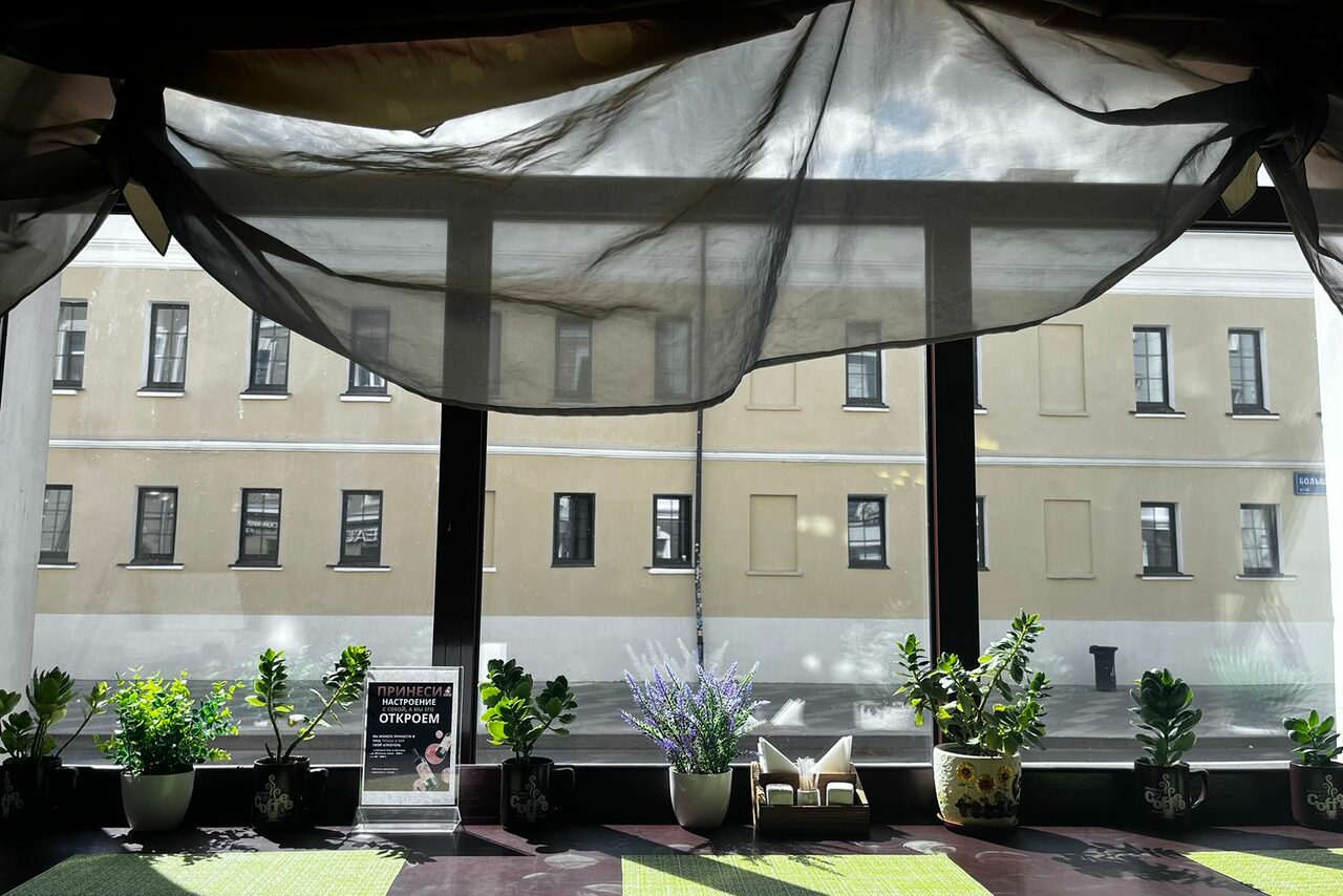 Арендовать Уютный камерный лофт-бар