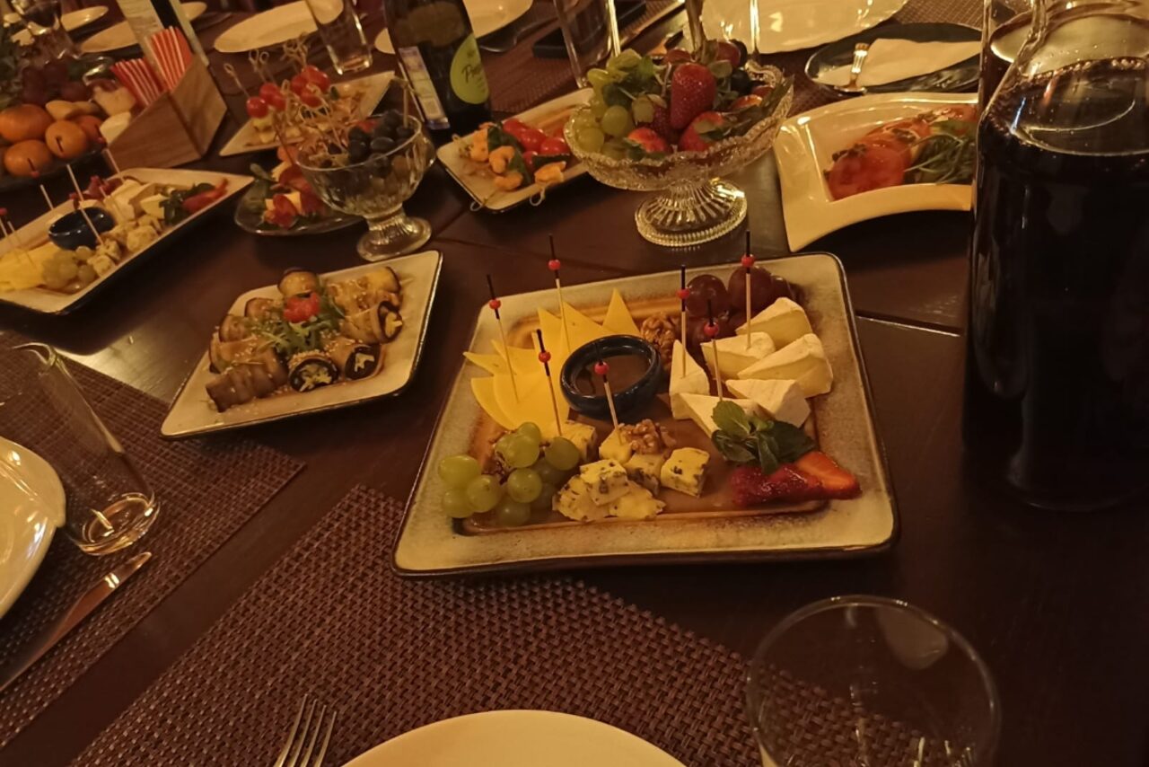 Арендовать Уютный камерный лофт-бар