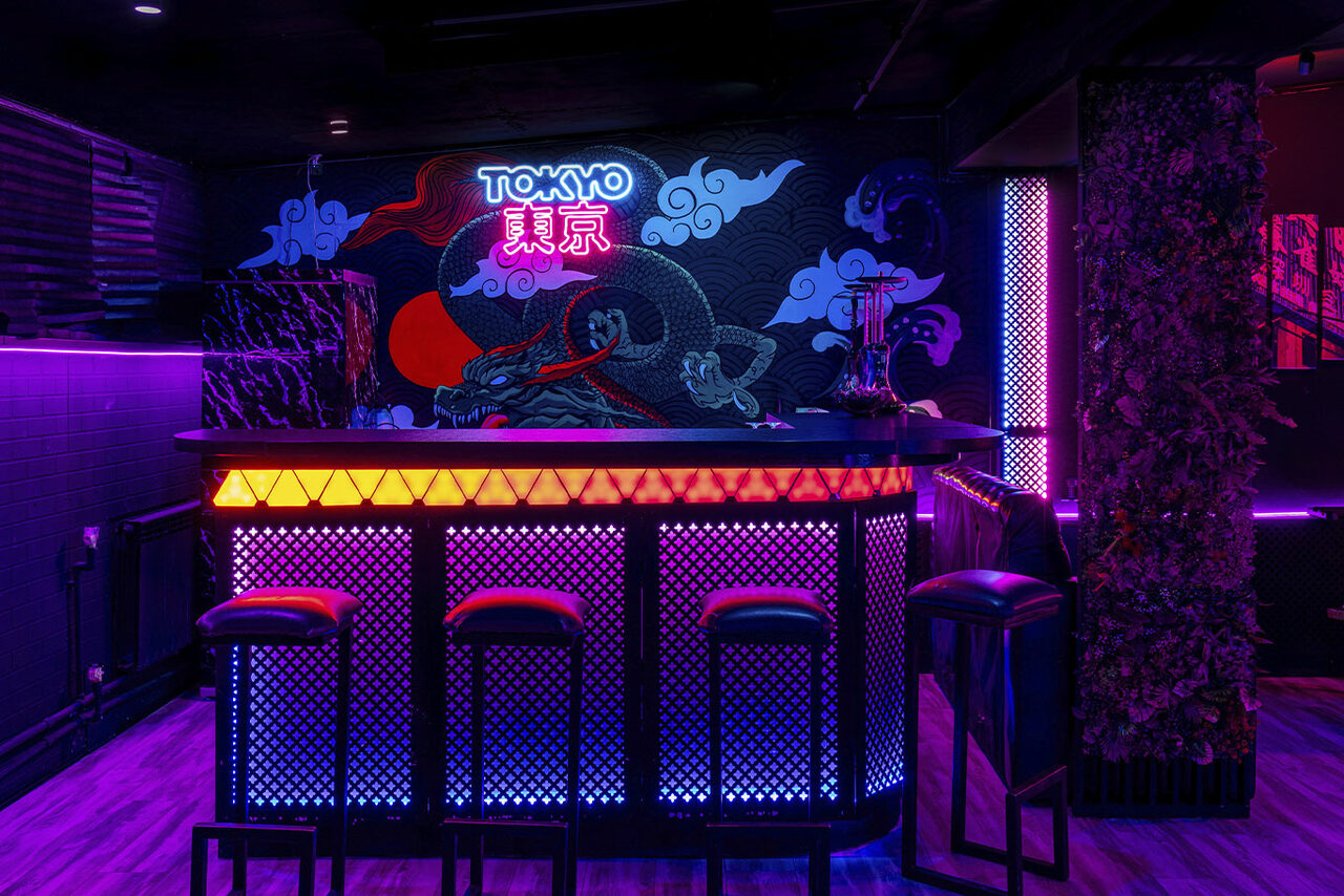 Арендовать LoftForParty (ЛофтФорПати). Японский киберпанк в неоновом стиле