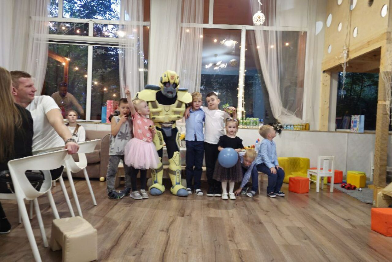 Арендовать Просторный лофт для семейных мероприятий