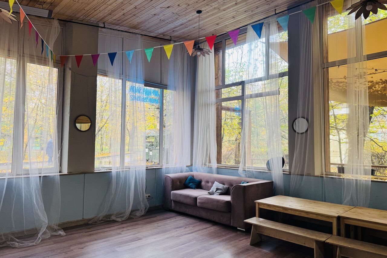 Арендовать Просторный лофт для семейных мероприятий