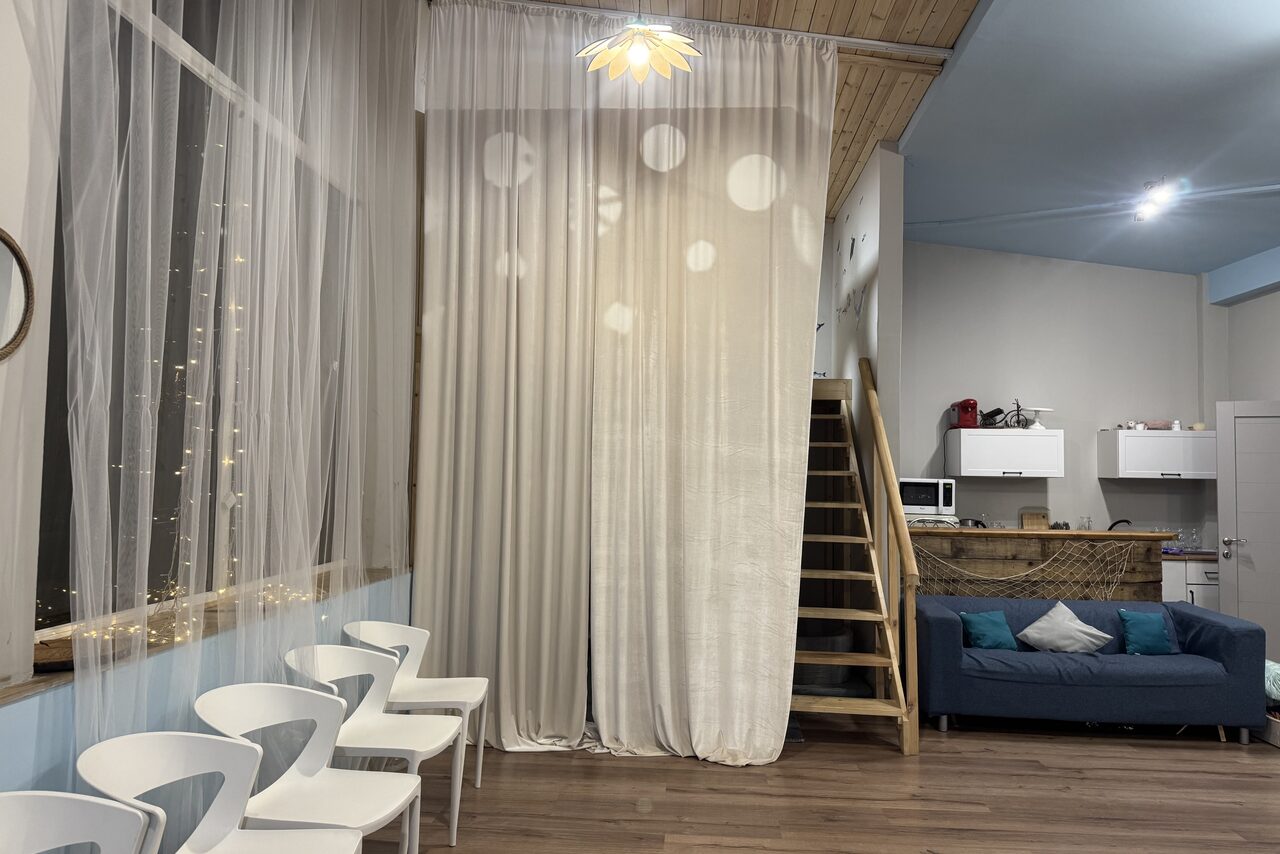 Арендовать Просторный лофт для семейных мероприятий