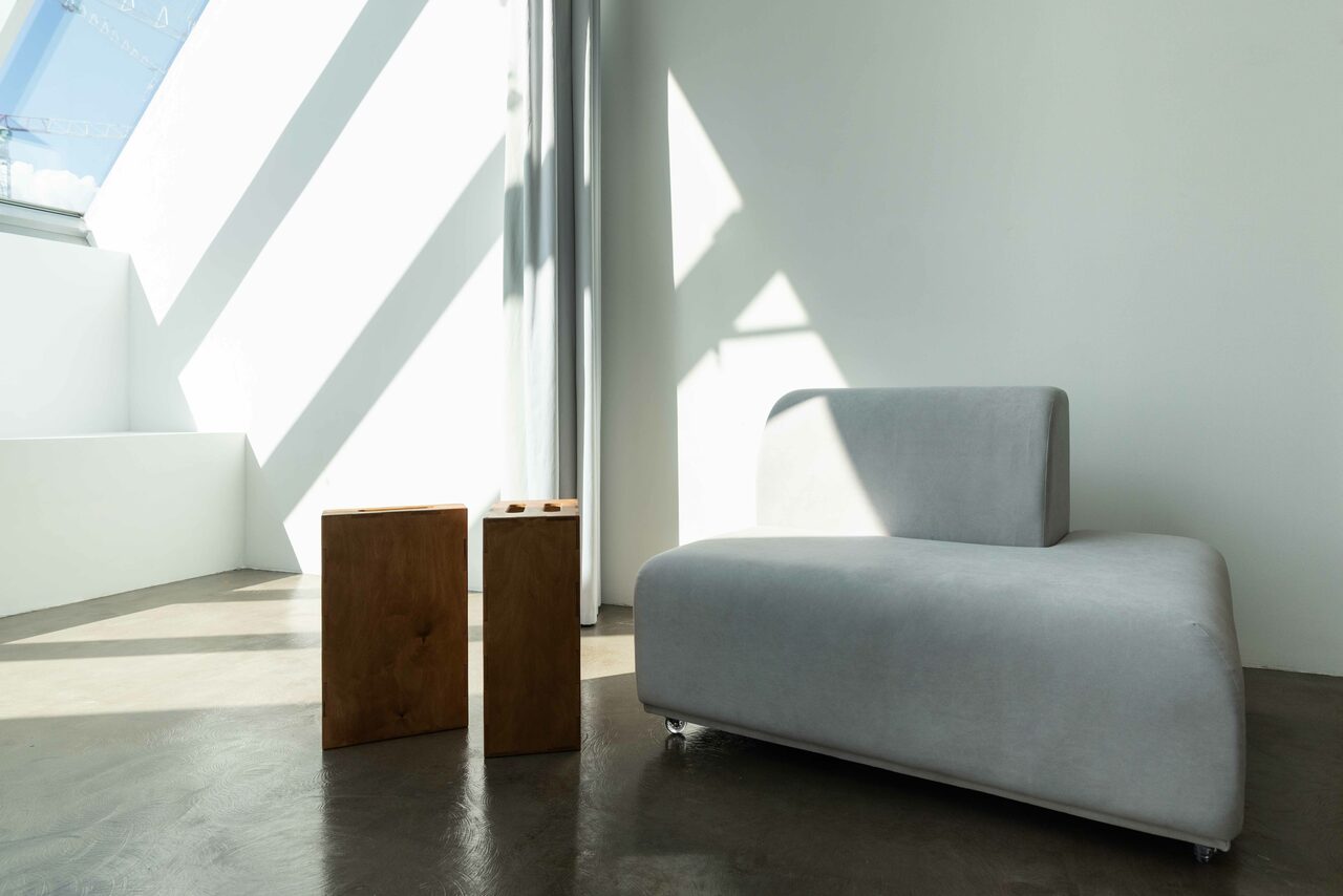 Арендовать Стильный зал на Васильевском острове