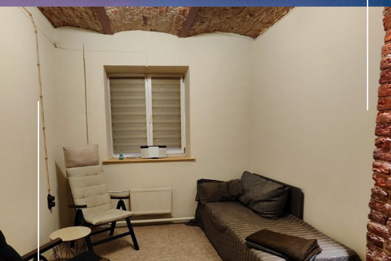 Арендовать Помещение 11 кв.м. в отдельно стоящем домике