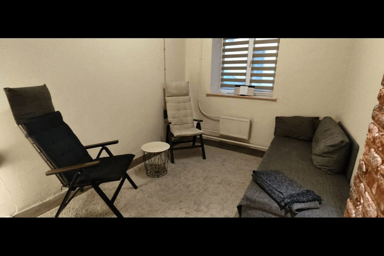 Арендовать Помещение 11 кв.м. в отдельно стоящем домике