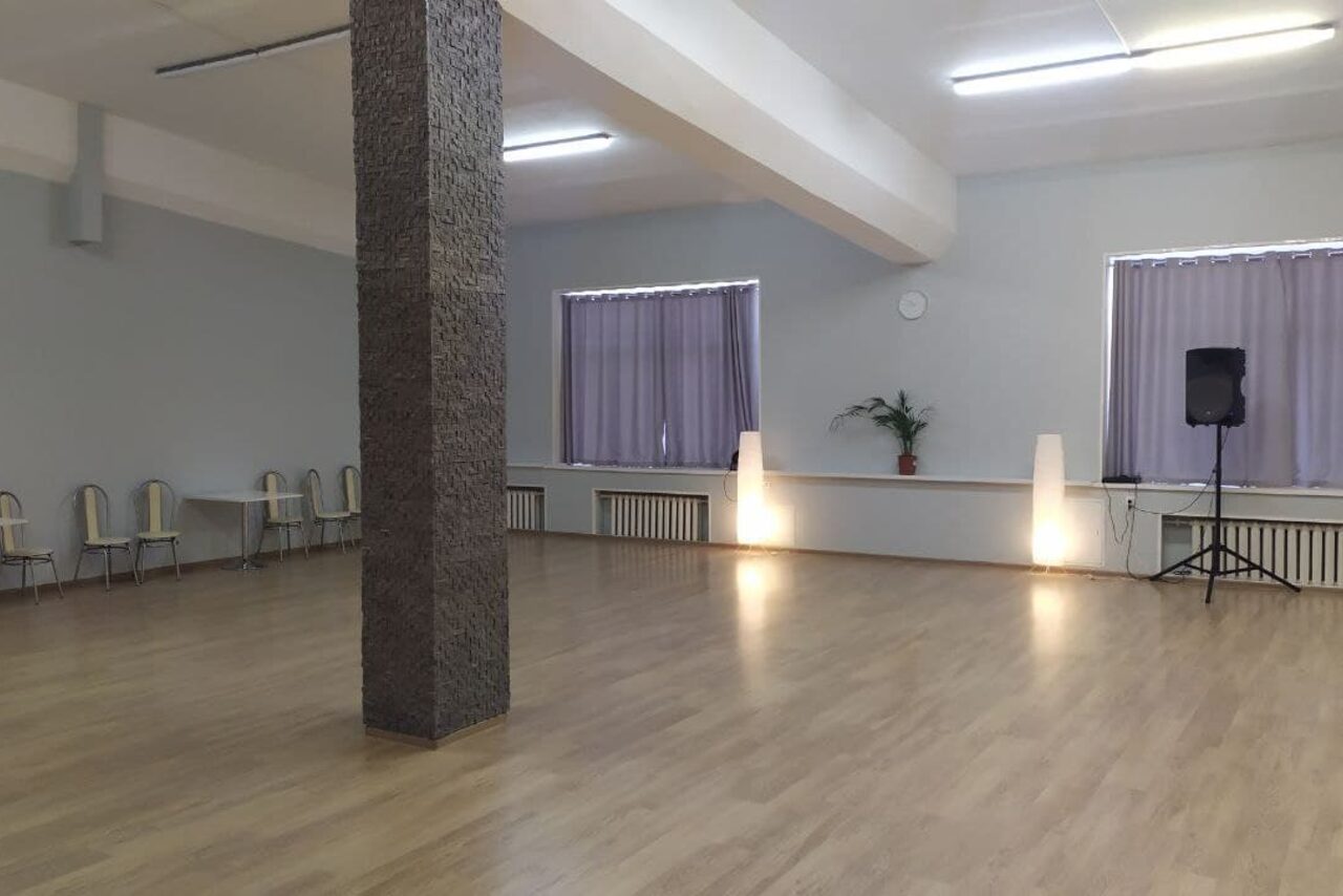 Арендовать Танцевальный зал 160 кв.м.