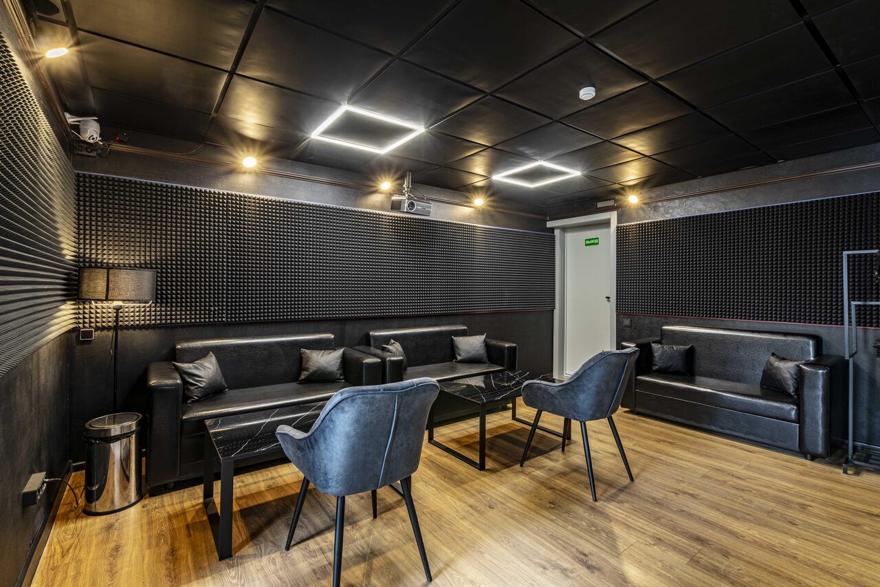 Арендовать Лофт-зал в центре 23 кв.м