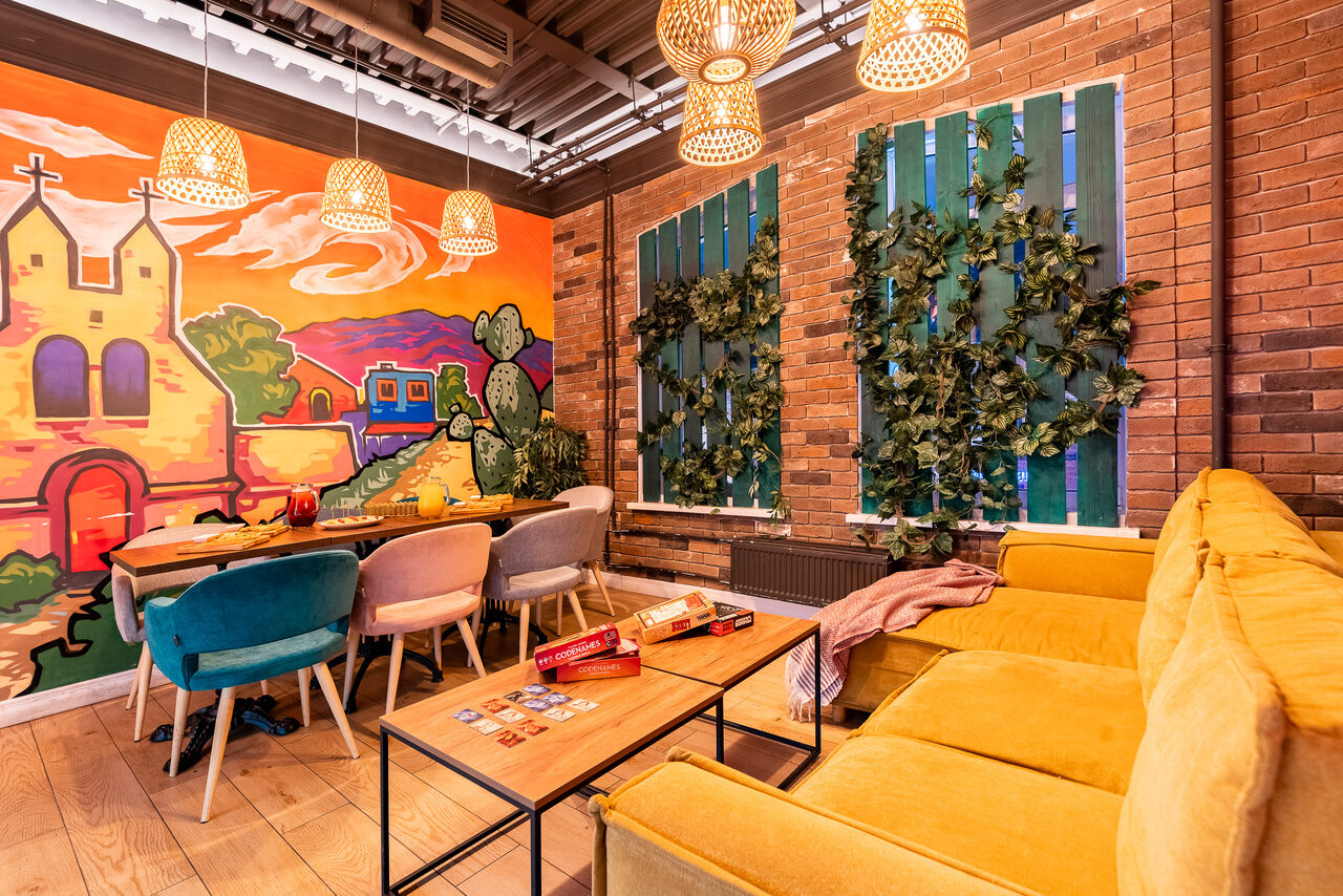 Арендовать Яркий лофт-зал в мексиканском стиле