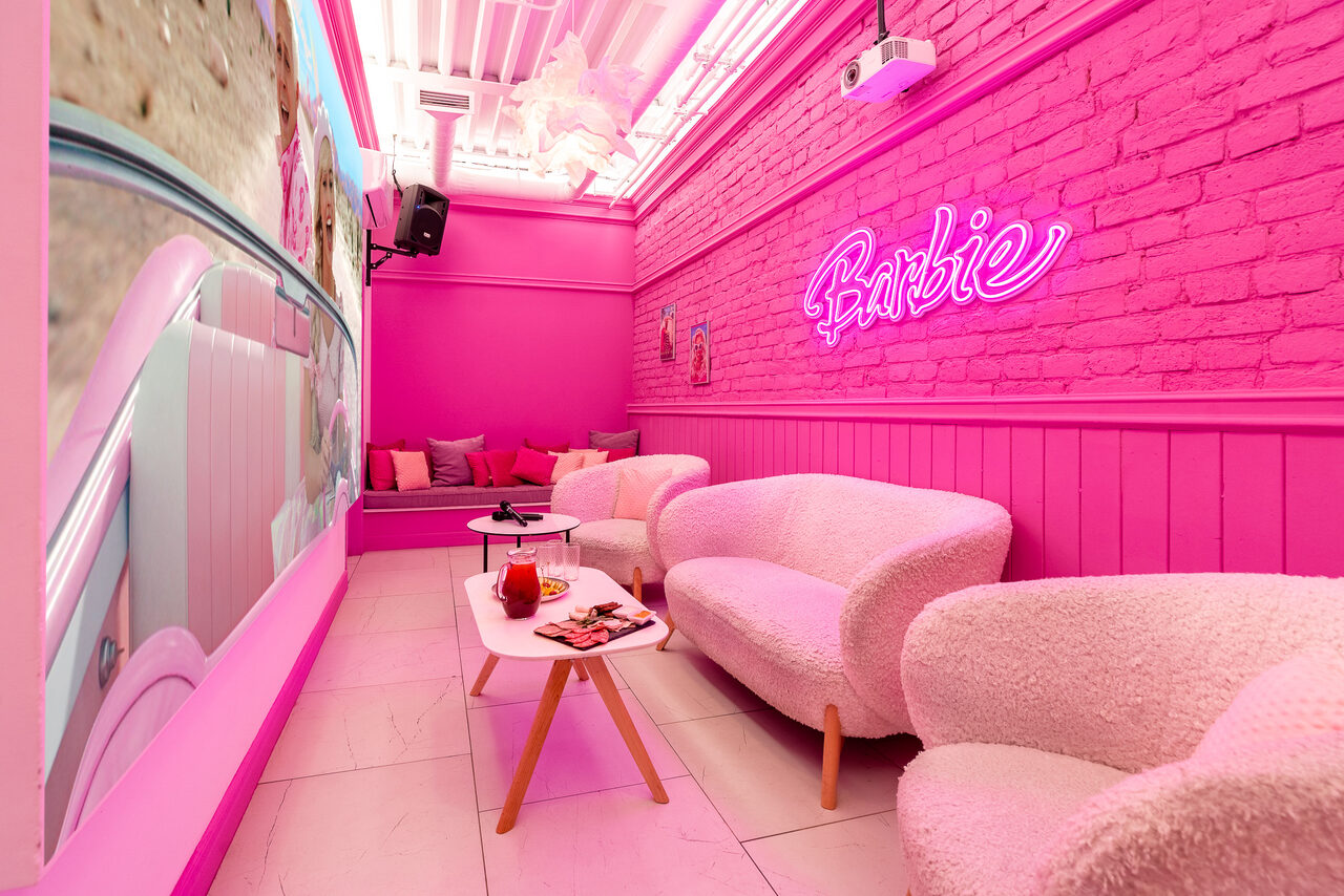 Арендовать Лофт-зал в стиле Барби