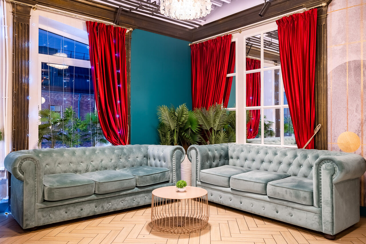 Арендовать Светлый и стильный лофт-зал