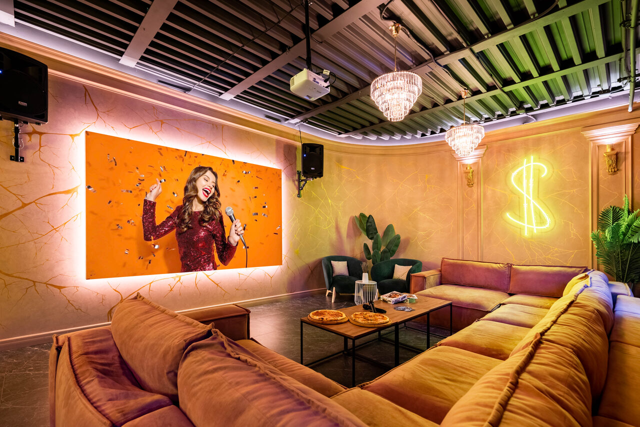 Арендовать Атмосферный лофт-зал