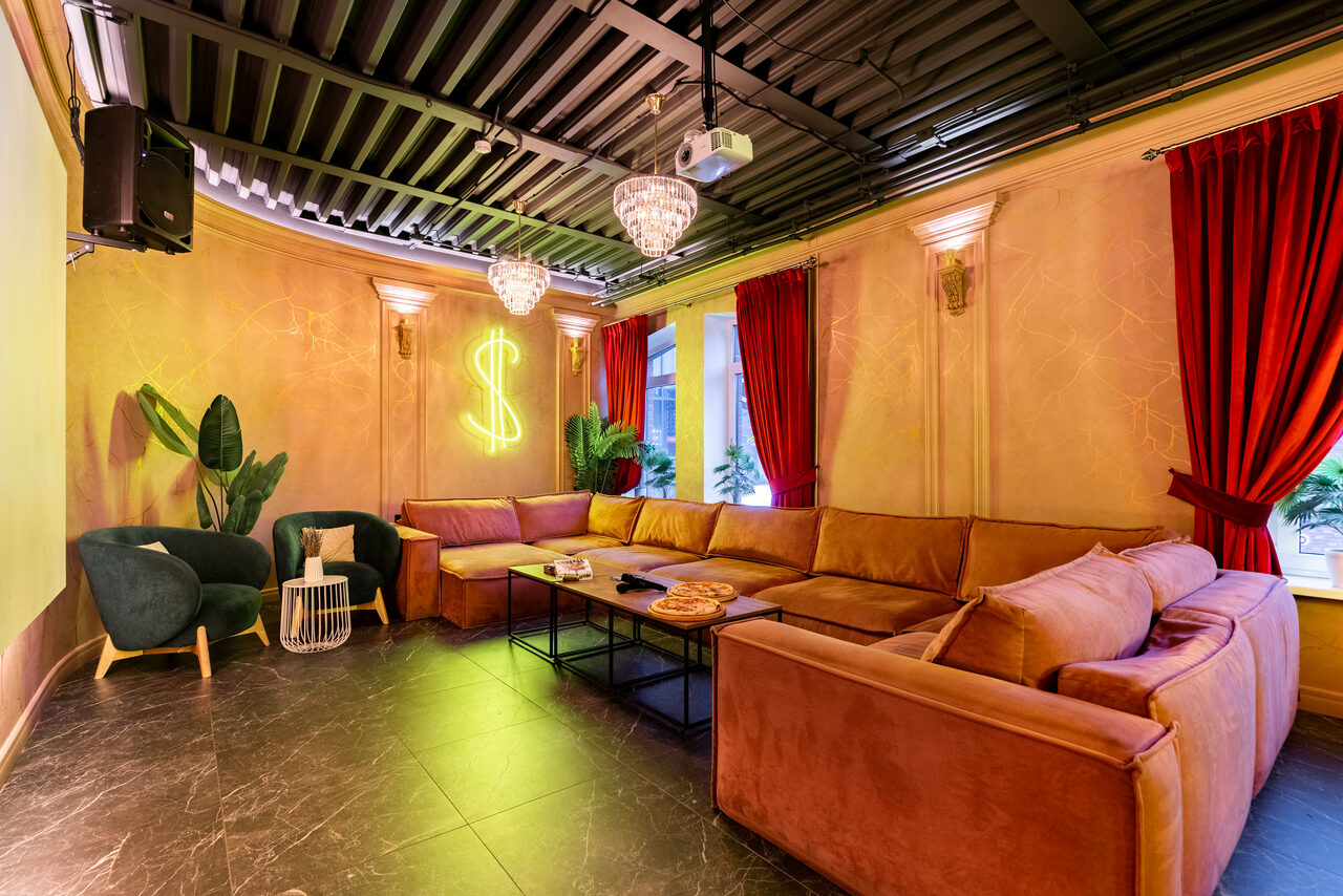 Арендовать Атмосферный лофт-зал