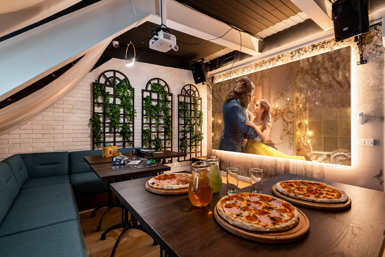 Арендовать Сказочный лофт-зал