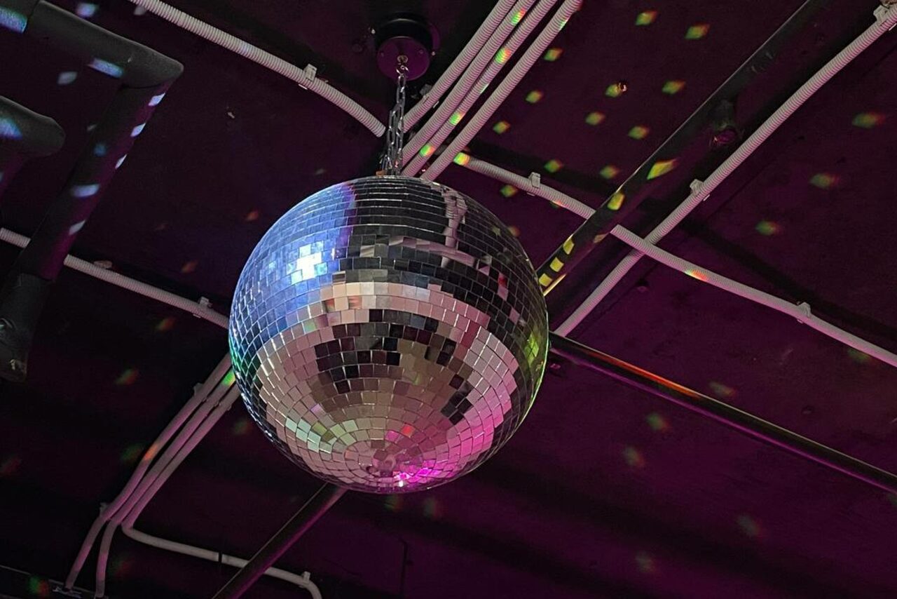 Арендовать Розовый лофт-зал для вечеринок