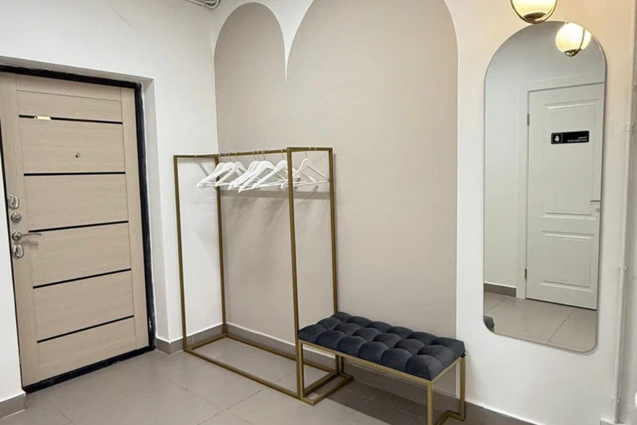 Арендовать Светлый лофт с кухней