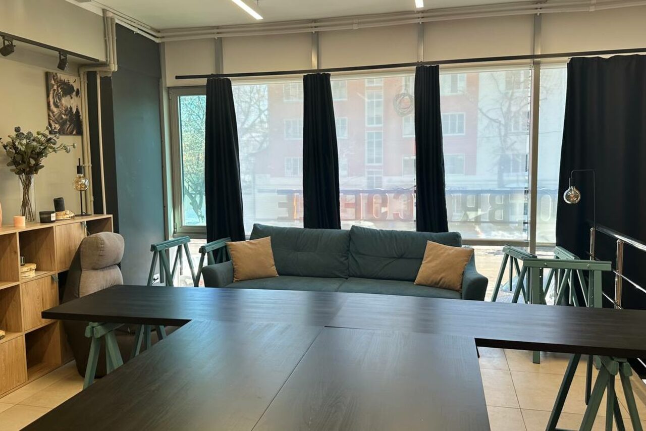 Арендовать Уютный лофт-зал при кофейне