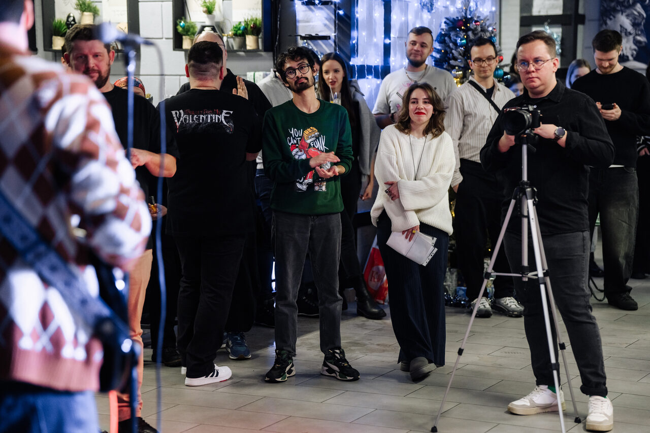 Арендовать Лофт Дельта. Большой лофт со сценой, караоке, активностями