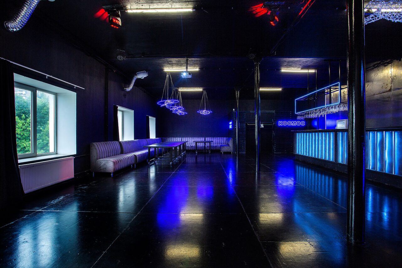 Арендовать Лофт с космическим дизайном