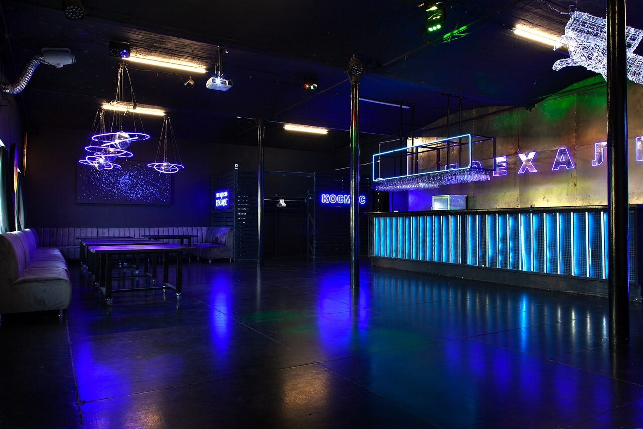 Арендовать Лофт с космическим дизайном