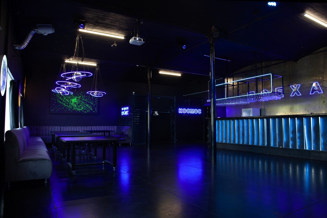 Арендовать Лофт с космическим дизайном