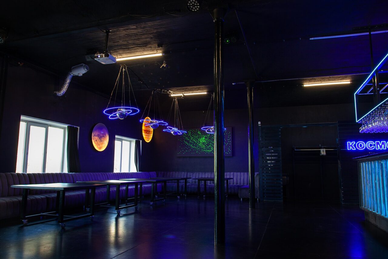 Арендовать Лофт с космическим дизайном