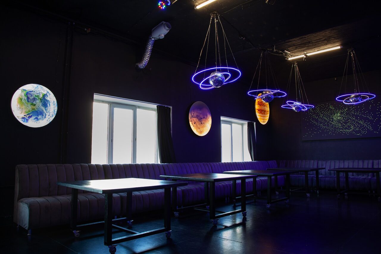 Арендовать Лофт с космическим дизайном