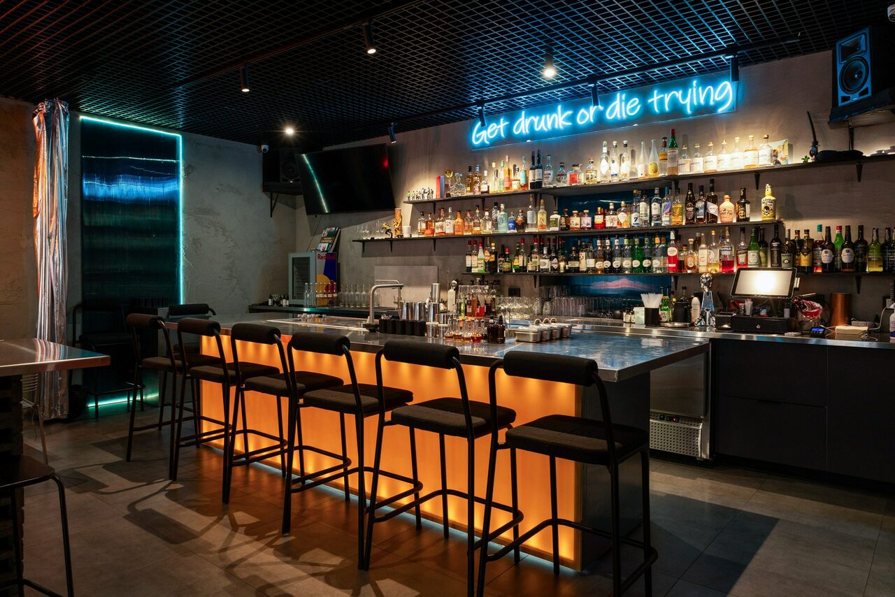 Арендовать Лофт-бар в историческом центре под закрытие