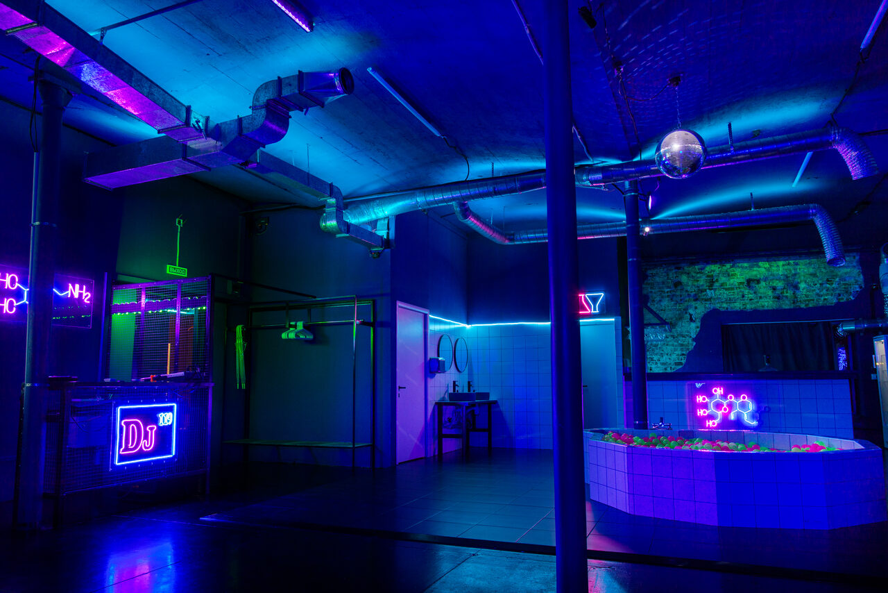 Арендовать Лофт для светящихся вечеринок