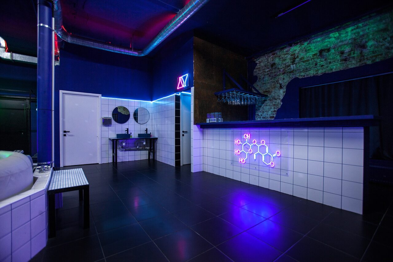 Арендовать Лофт для светящихся вечеринок