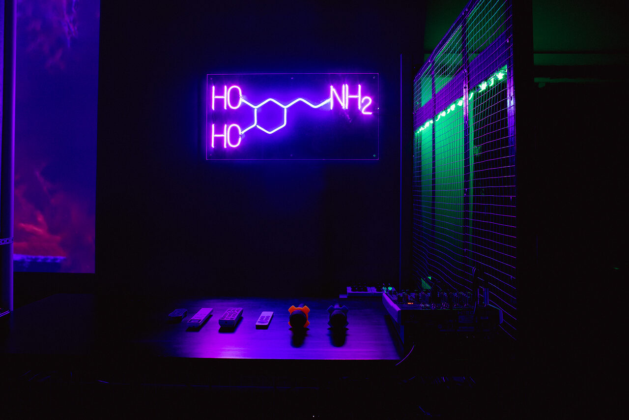 Арендовать Лофт для светящихся вечеринок