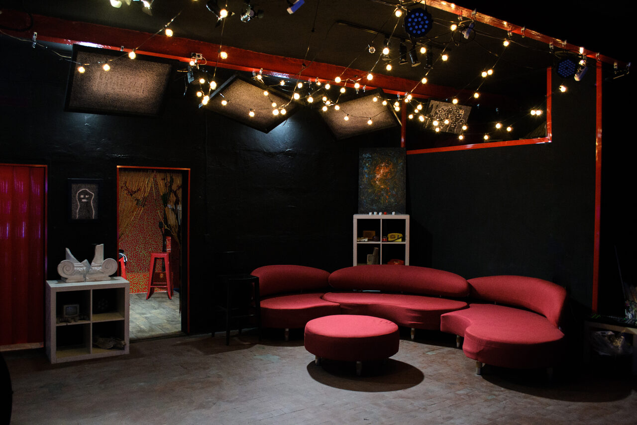 Арендовать Лофт в стилистике видео-салона