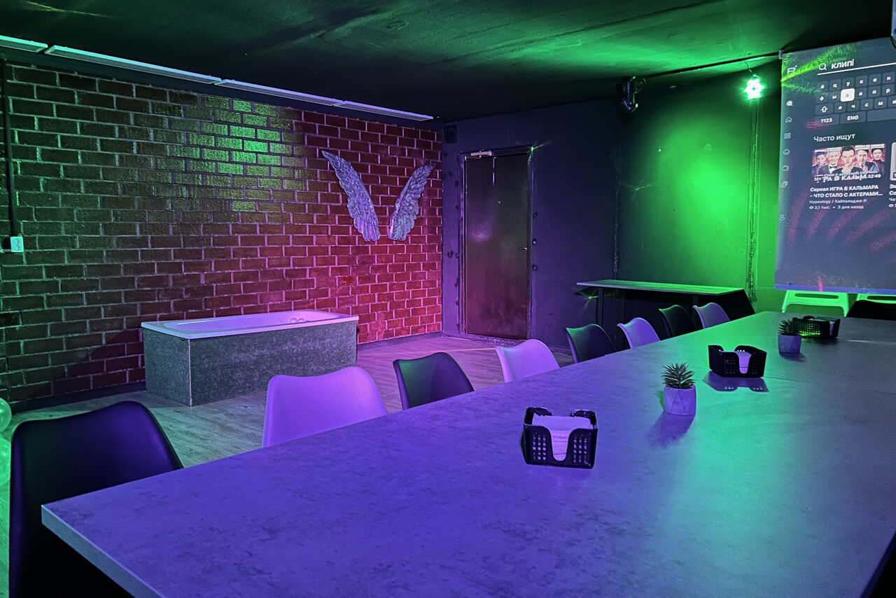 Арендовать Брутальный лофт с крыльями, как в Дубае