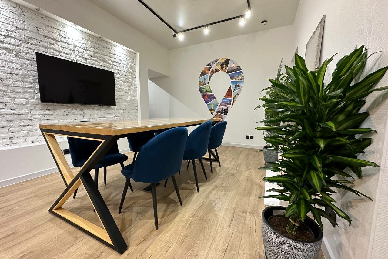 Арендовать Лофт в центре города с барной стойкой