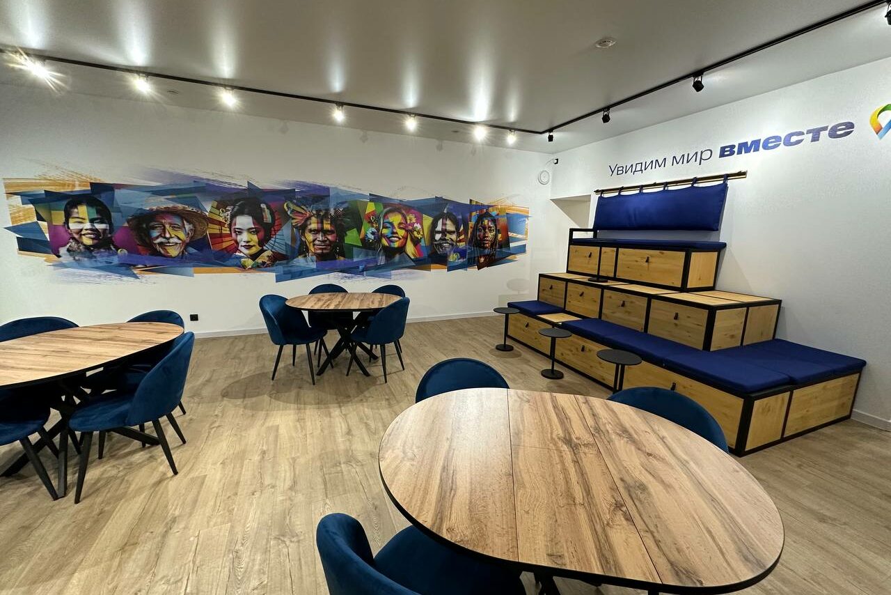 Арендовать Лофт в центре города с барной стойкой