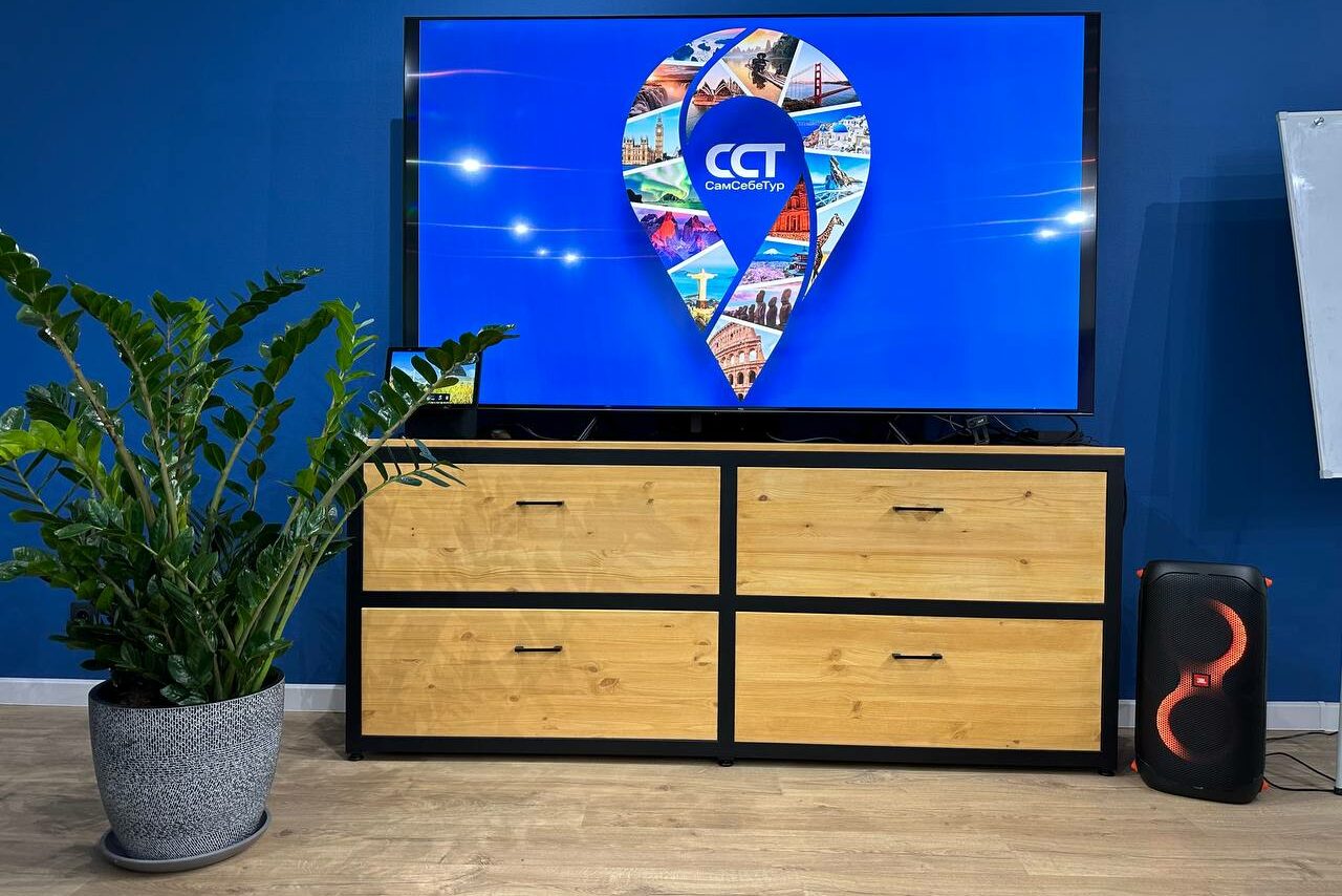 Арендовать Лофт в центре города с барной стойкой