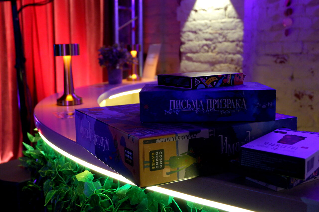 Арендовать Пианино Лофт (PianoLoft). Лофт-зал с кирпичными стенами