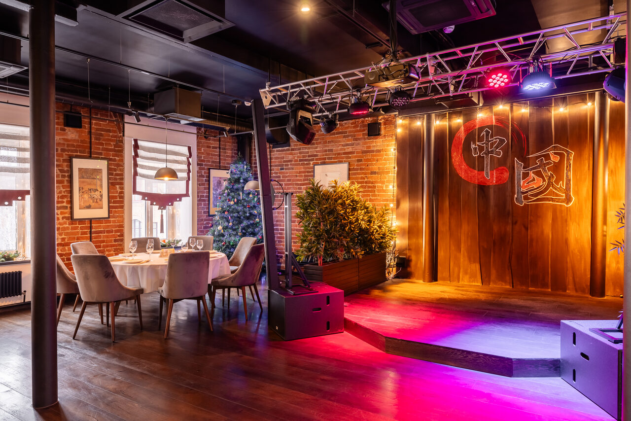 Арендовать Просторный лофт с восточными элементами 