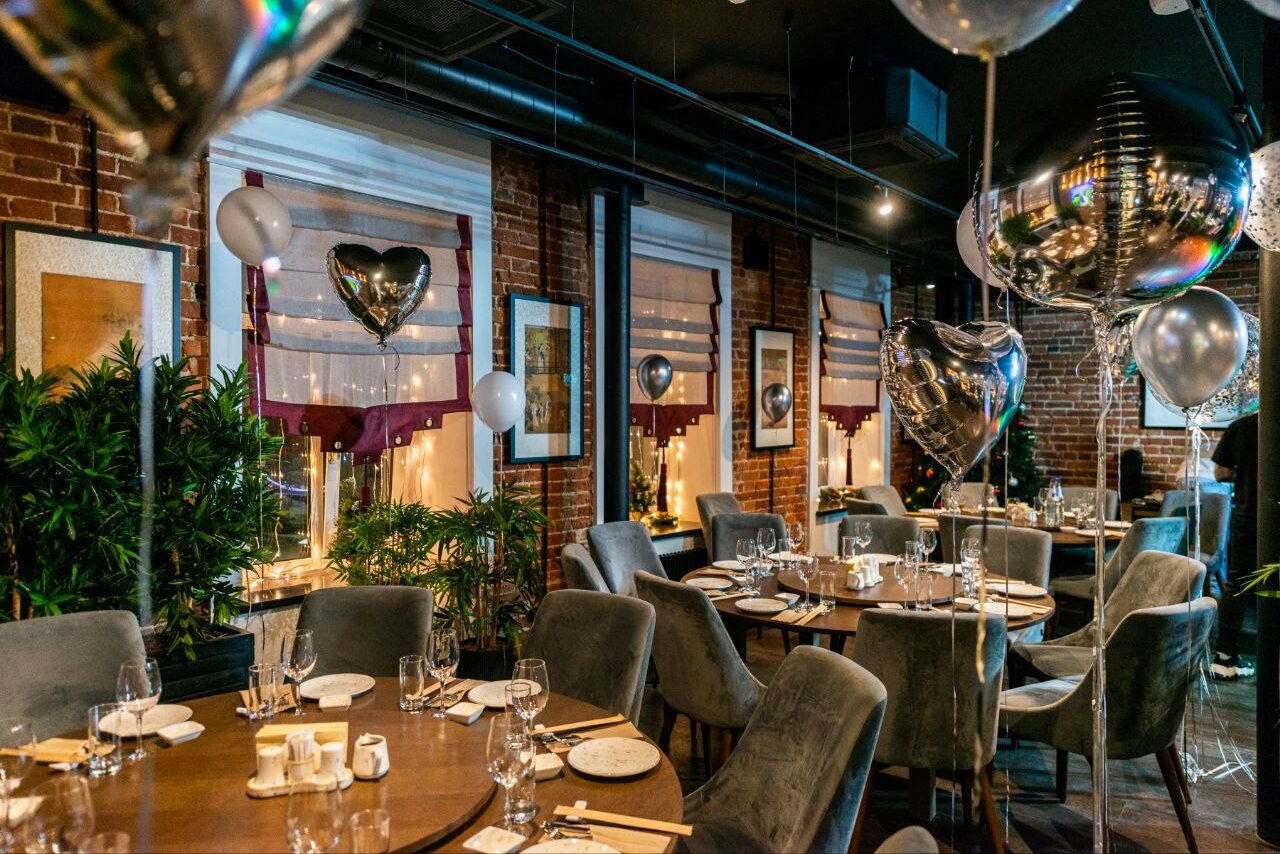 Арендовать Просторный лофт с восточными элементами 