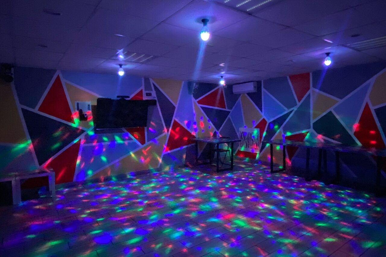 Арендовать Questguru. Лофт-зал на 35 человек на севере города