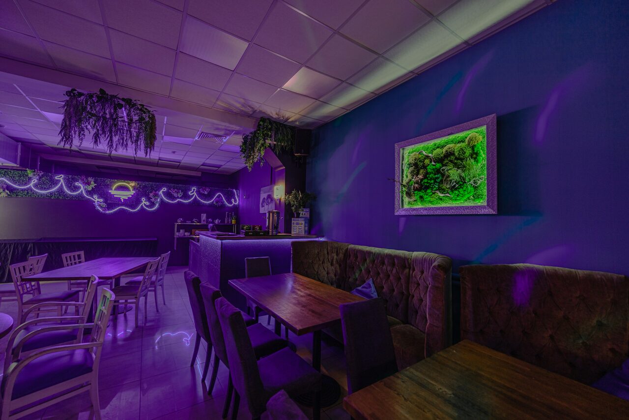 Арендовать Просторный лофт со сценой и фотозонами