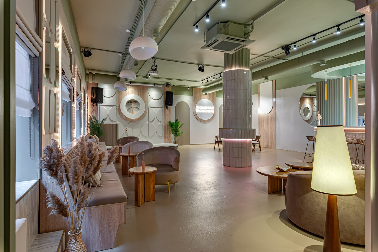 Арендовать Лофт Май. Зал Октябрь в центре города